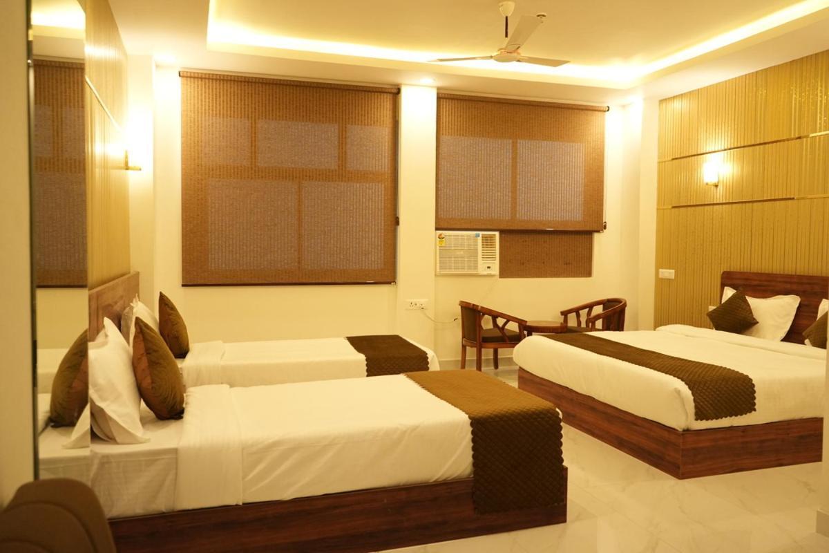 Hotel Golden Palace Лакхнау Екстер'єр фото